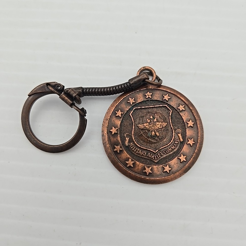 Military‎ Airlift Comand Keychain Vintage